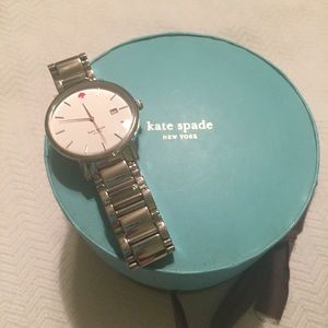 Gramercy watch in silver - like new!